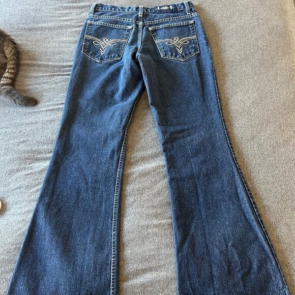 LEI Upcycled Jeans - Picture 5 of 6